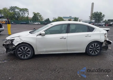 2018 Nissan Altima 2.5 Sl z USA, uszkodzony, nr VIN 1N4AL3AP8JC119140